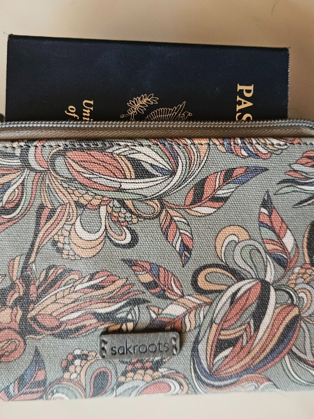 Sakroots Olympic Crossbody Bag Grey Orange Floral Like New